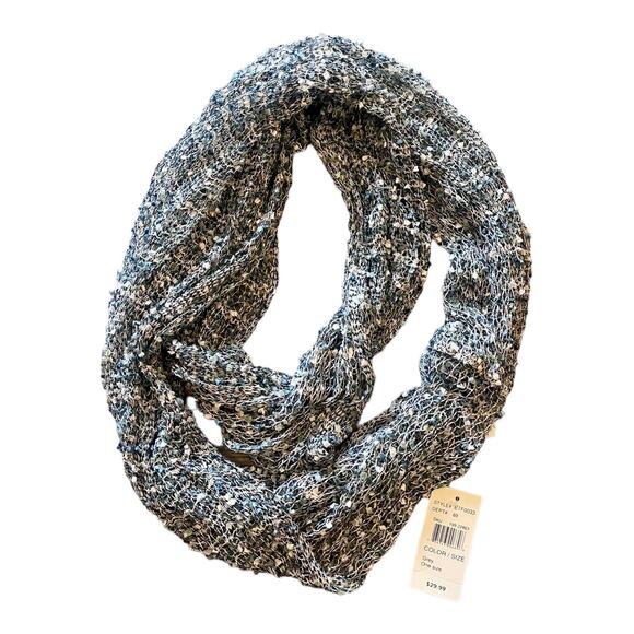 NEW Infinity SCARF Gray Blue White Large Knit Circle Scarf Lightweight Women's - Picture 1 of 5